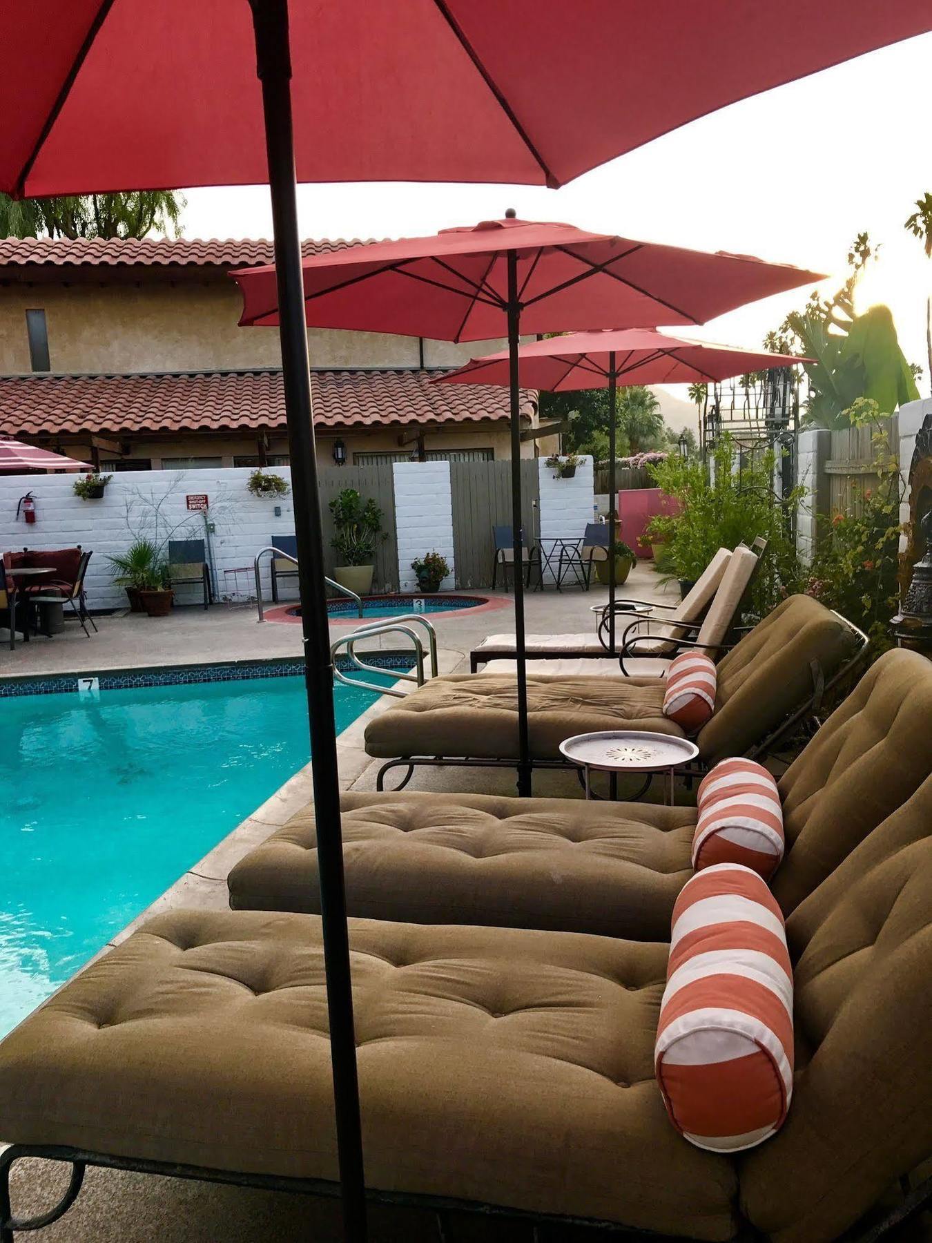 Palms Hotel Palm Desert Buitenkant foto